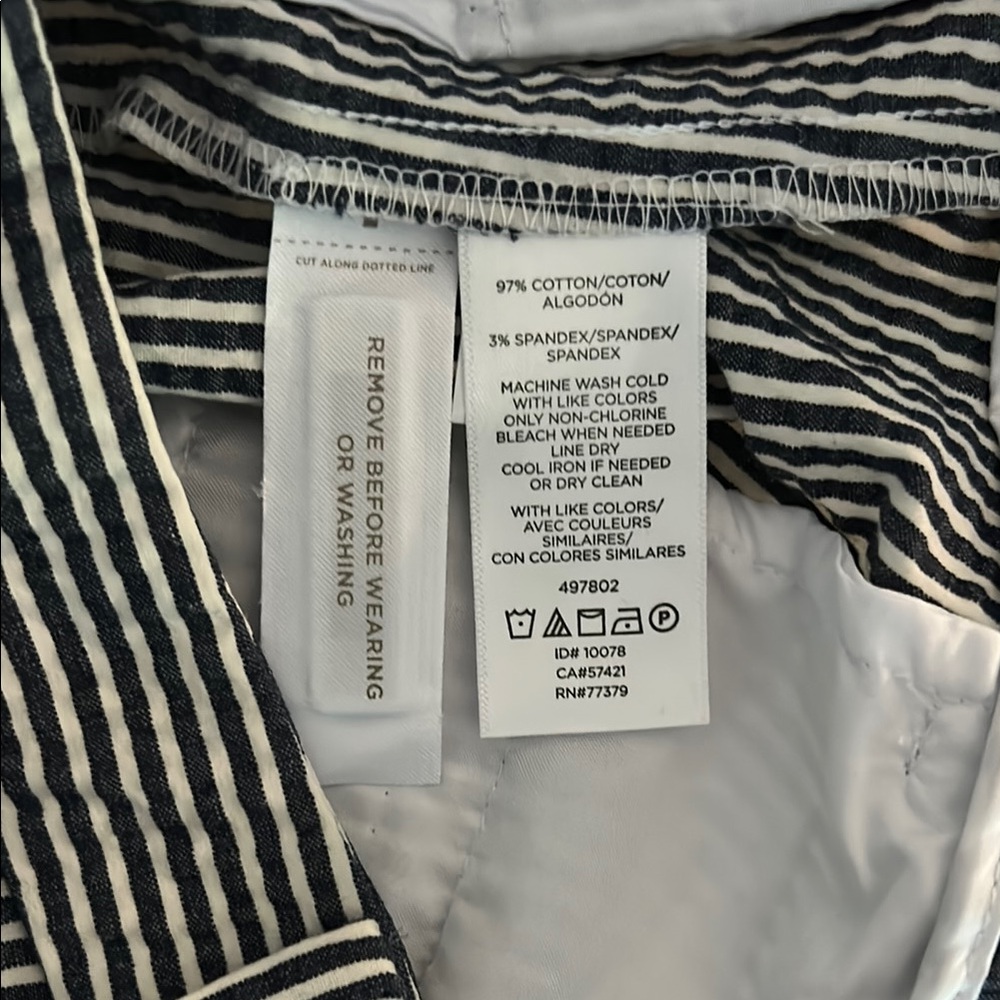 Ann Taylor Seersucker Pinstripe Capris - Picture 8 of 8